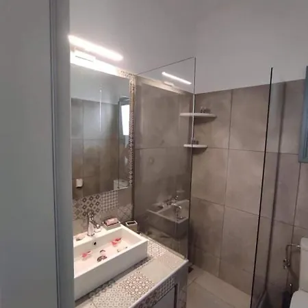 Sifnaiou Traditional 1 & 3 *