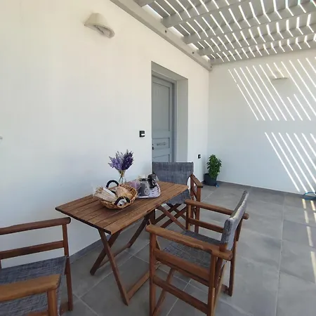 Sifnaiou Traditional 1 & 3 Paro