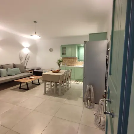 Sifnaiou Traditional 1 & 3 Casa vacanze *