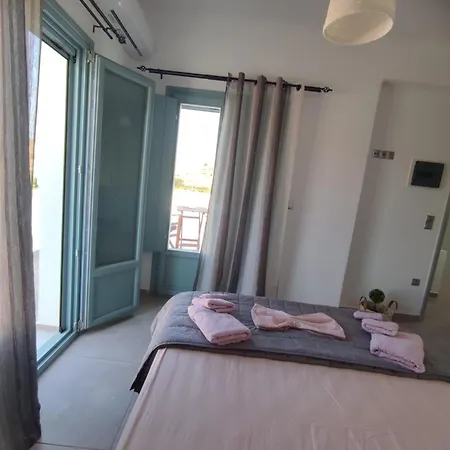 Sifnaiou Traditional 1 & 3 Paro