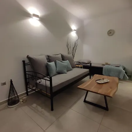 Sifnaiou Traditional 1 & 3 Paro