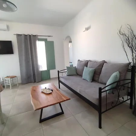 Sifnaiou Traditional 1 & 3 * Paro