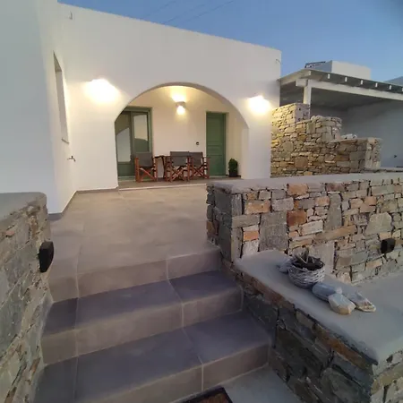 Sifnaiou Traditional 1 & 3 Casa vacanze *