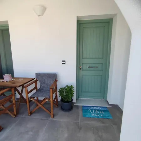 Sifnaiou Traditional 1 & 3 Casa vacanze *