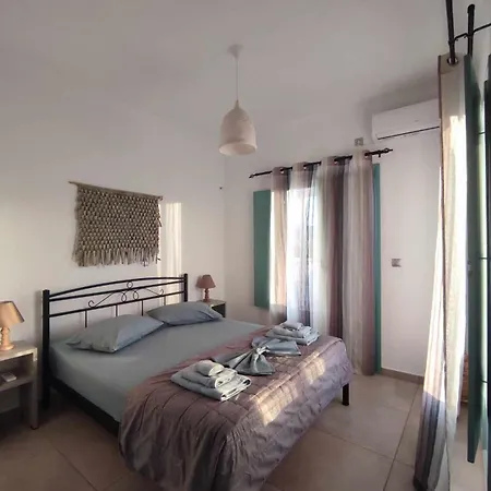 Sifnaiou Traditional 1 & 3 *