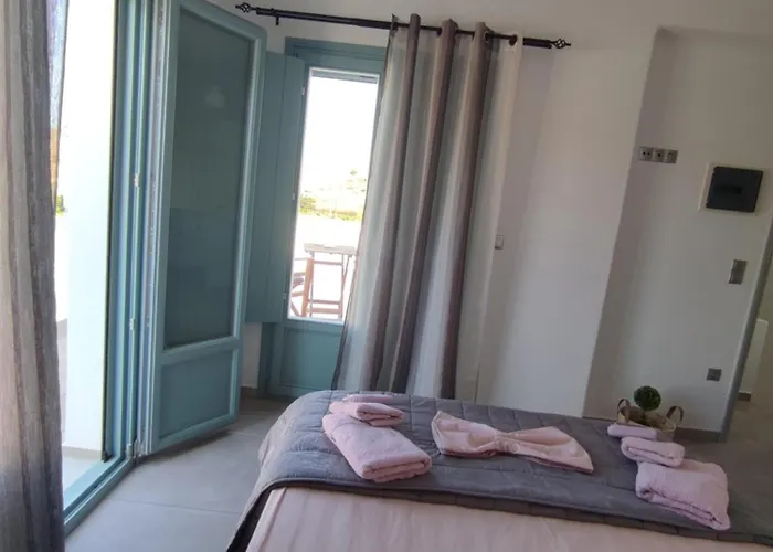 Sifnaiou Traditional 1 & 3 Paro