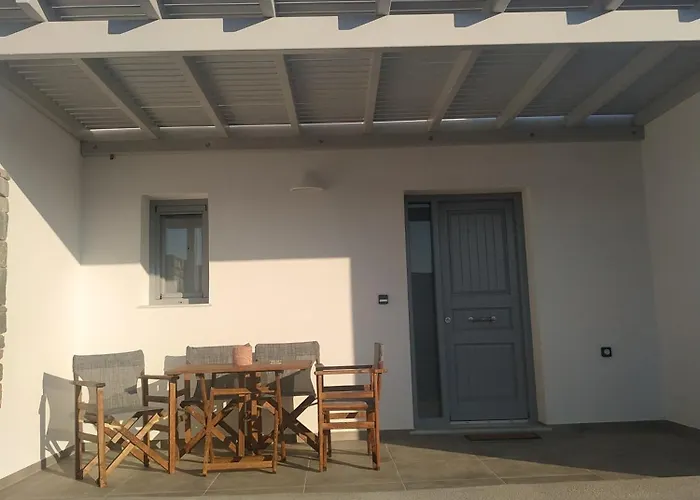 Sifnaiou Traditional 1 & 3 * Paro