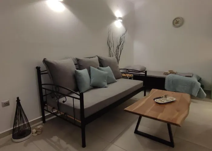 Sifnaiou Traditional 1 & 3 Paro