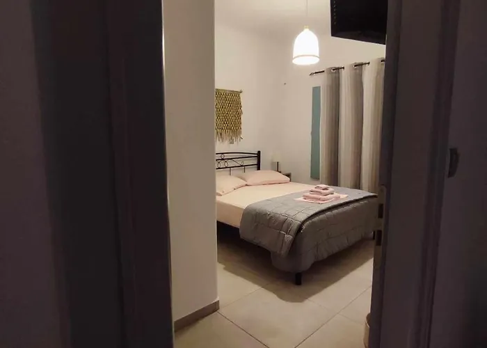 Sifnaiou Traditional 1 & 3 Casa vacanze