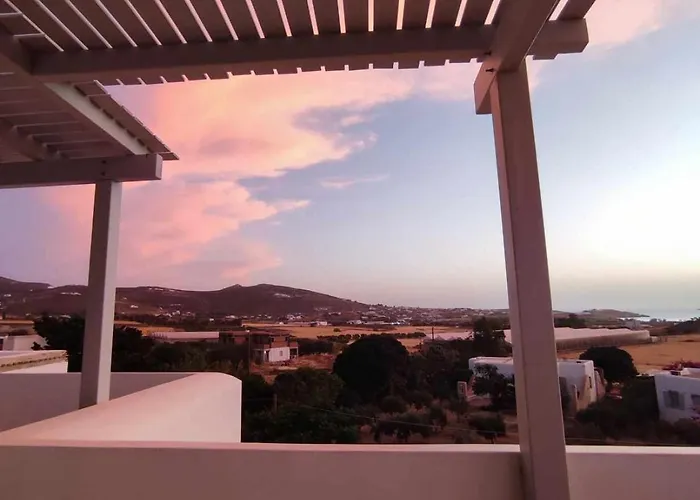 Sifnaiou Traditional 1 & 3 * Paro