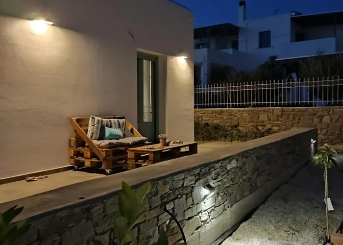 Sifnaiou Traditional 1 & 3 بيت للعطل *